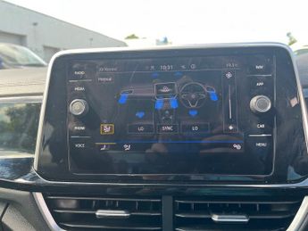 Volkswagen T Roc 2.0 Tdi R Line Suv 5dr Diesel Dsg Euro 6 (s/s) (150 Ps)