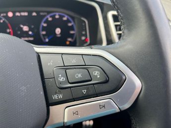 Volkswagen T Roc 2.0 Tdi R Line Suv 5dr Diesel Dsg Euro 6 (s/s) (150 Ps)