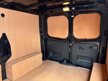 Renault Trafic Panel Van 2.0 Dci Blue 28 Sport Panel Van 5dr Diesel Edc Swb Euro 6 (s/s) 