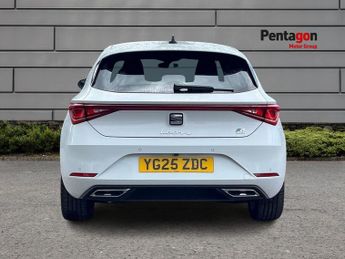 SEAT Leon e Hybrid 1.5 Ehybrid 25.8kwh Fr Sport Hatchback 5dr Petrol Plug In Hybrid