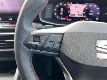 SEAT Leon e Hybrid 1.5 Ehybrid 25.8kwh Fr Sport Hatchback 5dr Petrol Plug In Hybrid