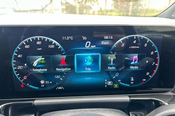Mercedes Benz Gla 1.3 Gla200 Amg Line (premium) Suv 5dr Petrol 7g Dct Euro 6 (s/s)