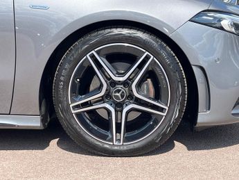 Mercedes Benz A Class Saloon 1.3 A200 Amg Line Edition (executive) Saloon 4dr Petrol 7g Dct E