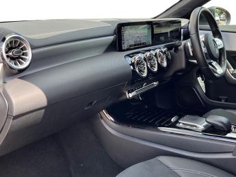 Mercedes Benz A Class Saloon 1.3 A200 Amg Line Edition (executive) Saloon 4dr Petrol 7g Dct E