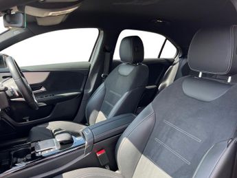 Mercedes Benz A Class Saloon 1.3 A200 Amg Line Edition (executive) Saloon 4dr Petrol 7g Dct E