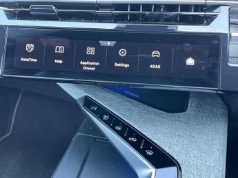 Peugeot E 3008 73kwh Gt Suv 5dr Electric Auto (210 Ps)