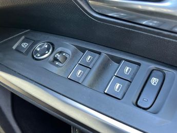 Peugeot E 3008 73kwh Gt Suv 5dr Electric Auto (210 Ps)
