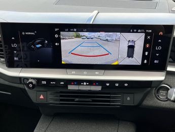 Vauxhall Grandland Electric 73kwh Ultimate Suv 5dr Electric Auto (213 Ps)