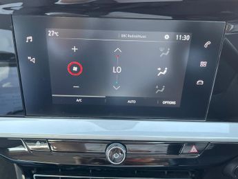 Vauxhall Mokka Electric 50kwh Design Suv 5dr Electric Auto (136 Ps)