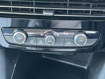Vauxhall Mokka Electric 50kwh Design Suv 5dr Electric Auto (136 Ps)