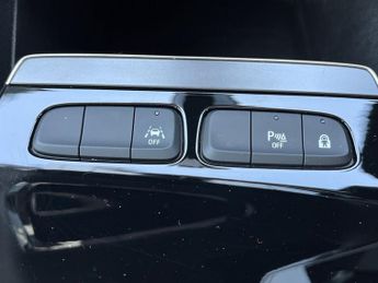 Vauxhall Mokka Electric 50kwh Design Suv 5dr Electric Auto (136 Ps)