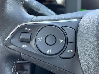 Vauxhall Mokka Electric 50kwh Design Suv 5dr Electric Auto (136 Ps)