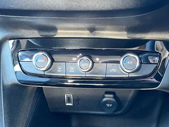 Vauxhall Corsa Electric 50kwh Design Hatchback 5dr Electric Auto (136 Ps)