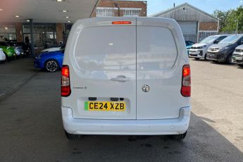 Vauxhall Combo Electric 2300 50kwh Pro Panel Van 5dr Electric Auto L1 (7.4kw Charger) (1