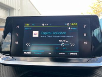 Peugeot E 2008 50kwh Active Premium  Plus Suv 5dr Electric Auto (7kw Charger) (