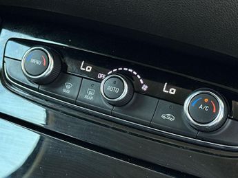 Vauxhall Grandland X 1.2 Turbo Sri Nav Suv 5dr Petrol Auto Euro 6 (s/s) (130 Ps)