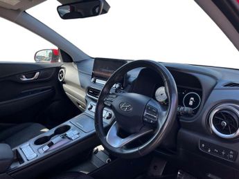 Hyundai Kona 64kwh Premium Suv 5dr Electric Auto (10.5kw Charger) (204 Ps)