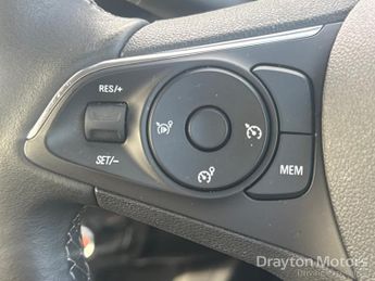 Vauxhall Mokka Electric 50kwh Se Premium Suv 5dr Electric Auto (136 Ps)