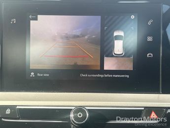 Vauxhall Mokka Electric 50kwh Se Premium Suv 5dr Electric Auto (136 Ps)