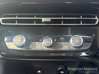 Vauxhall Mokka Electric 50kwh Se Premium Suv 5dr Electric Auto (136 Ps)