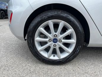 Ford Fiesta 1.0t Ecoboost Titanium Hatchback 5dr Petrol Auto Euro 6 (s/s) (1