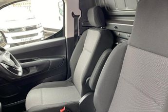 Vauxhall Combo Electric 2300 50kwh Dynamic Crew Van Double Cab 6dr Electric Auto L2 (7.4