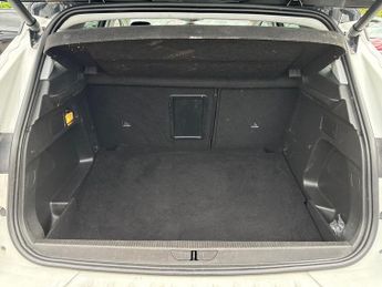 Vauxhall Grandland 1.5 Turbo D Elite Suv 5dr Diesel Auto Euro 6 (s/s) (130 Ps)