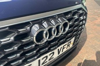 Audi Q3 Sportback 1.5 Tfsi Cod 35 S Line Sportback 5dr Petrol S Tronic Euro 6 (s/s