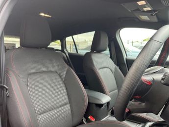 Ford Focus Estate 1.0t Ecoboost Mhev St Line Estate 5dr Petrol Hybrid Dct Euro 6 (