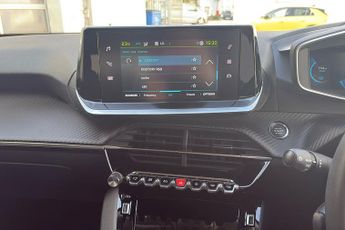Peugeot E 2008 50kwh Allure Premium Suv 5dr Electric Auto (7kw Charger) (136 Ps