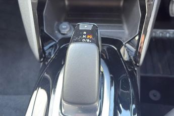 Peugeot E 2008 50kwh Allure Premium Suv 5dr Electric Auto (7kw Charger) (136 Ps