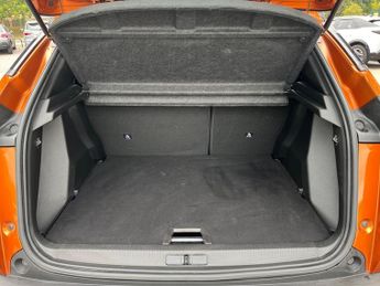 Peugeot E 2008 50kwh Gt Premium Suv 5dr Electric Auto (7kw Charger) (136 Ps)