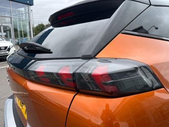 Peugeot E 2008 50kwh Gt Premium Suv 5dr Electric Auto (7kw Charger) (136 Ps)