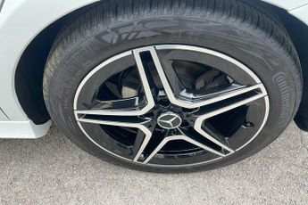 Mercedes Benz A Class 2.0 A180d Amg Line Edition (executive) Hatchback 5dr Diesel 8g D