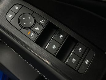 Nissan Qashqai 1.3 Dig T Mhev N Connecta Suv 5dr Petrol Hybrid Xtron Euro 6 (s/