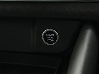 Nissan Qashqai 1.3 Dig T Mhev N Connecta Suv 5dr Petrol Hybrid Xtron Euro 6 (s/