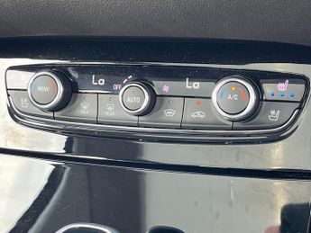 Vauxhall Grandland X 1.2 Turbo Elite Nav Suv 5dr Petrol Auto 8spd Euro 6 (s/s) (130 P