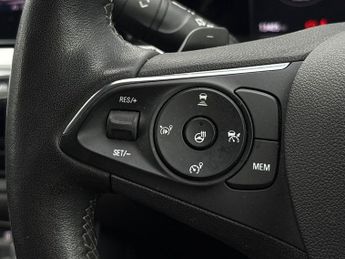 Vauxhall Grandland 1.2 Turbo Ultimate Suv 5dr Petrol Auto Euro 6 (s/s) (130 Ps)