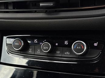 Vauxhall Grandland 1.2 Turbo Ultimate Suv 5dr Petrol Auto Euro 6 (s/s) (130 Ps)