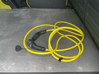 Volkswagen Id. Buzz Cargo Pro 77kwh Commerce Panel Van 5dr Electric Auto (204 Ps)