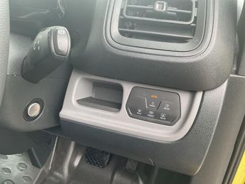Volkswagen Id. Buzz Cargo Pro 77kwh Commerce Panel Van 5dr Electric Auto (204 Ps)