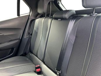 Peugeot 2008 SUV 1.2 Puretech Gt Suv 5dr Petrol Eat Euro 6 (s/s) (130 Ps)
