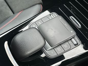 Mercedes Benz A Class Saloon 2.0 A250 Amg Line Saloon 4dr Petrol 7g Dct Euro 6 (s/s) (224 Ps)