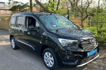 Vauxhall Combo 50kwh Ultimate MPV 5dr Electric Auto (7.4kw Charger) (136 Ps)