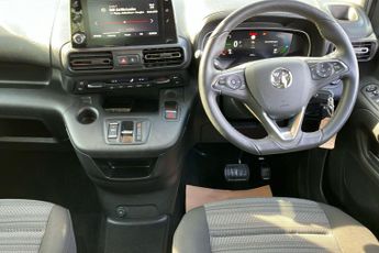 Vauxhall Combo Life Electric 50kwh Ultimate MPV 5dr Electric Auto (7.4kw Charger) (136 Ps)