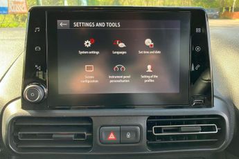 Vauxhall Combo Life Electric 50kwh Ultimate MPV 5dr Electric Auto (7.4kw Charger) (136 Ps)