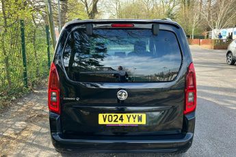 Vauxhall Combo E Life 50kwh Ultimate MPV 5dr Electric Auto (7.4kw Charger) (136 Ps)