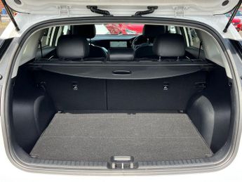 Kia Niro Self Charging Hybrid 1.6 Gdi 3 Suv 5dr Petrol Hybrid Dct Euro 6 (s/s) (139 Bhp)