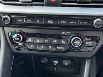Kia Niro Self Charging Hybrid 1.6 Gdi 3 Suv 5dr Petrol Hybrid Dct Euro 6 (s/s) (139 Bhp)