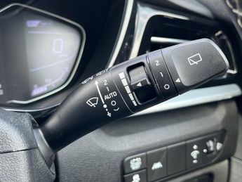 Kia Niro Self Charging Hybrid 1.6 Gdi 3 Suv 5dr Petrol Hybrid Dct Euro 6 (s/s) (139 Bhp)